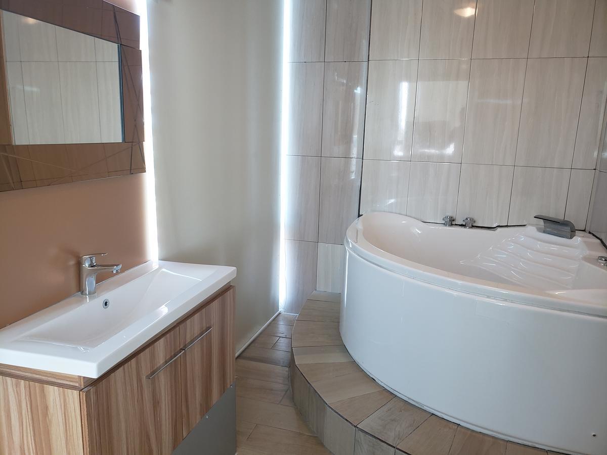 Golden Tree Hotel Belize City Buitenkant foto
